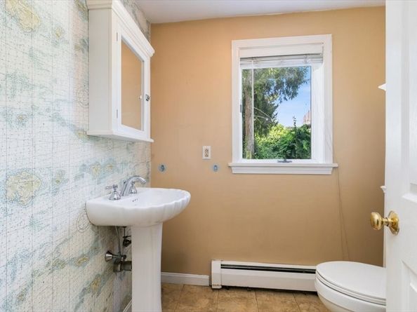16 Crescent Ave, Beverly MA 01915