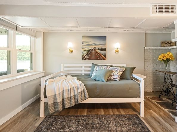 62 Pierce Rd, West Brookfield MA 01585
