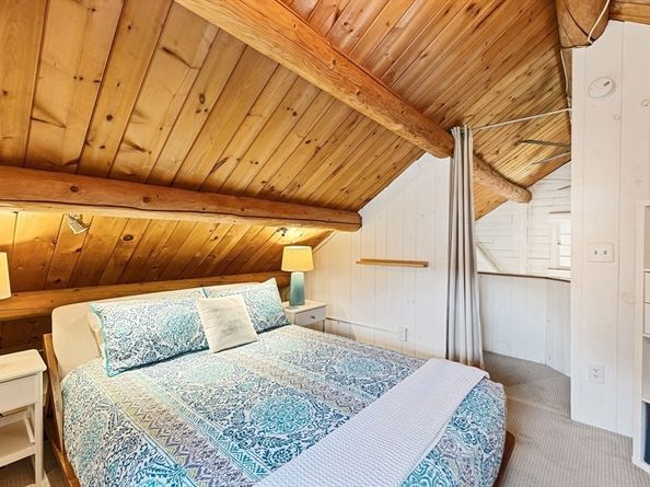 62 Pierce Rd, West Brookfield MA 01585