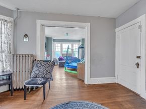 176 Merriam Ave, Leominster MA 01453