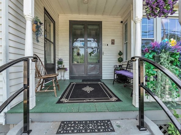 176 Merriam Ave, Leominster MA 01453