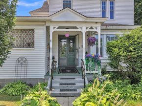 176 Merriam Ave, Leominster MA 01453