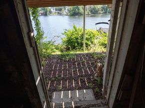 125 Birch Island Rd, Webster MA 01570