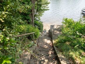 125 Birch Island Rd, Webster MA 01570