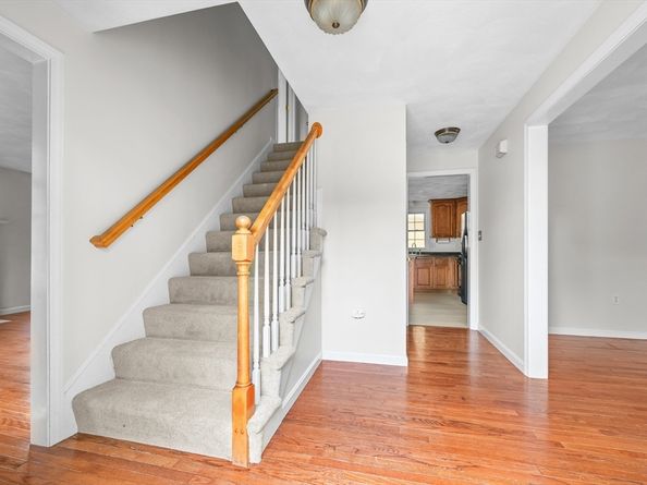 30 Arthur St, Holliston MA 01746