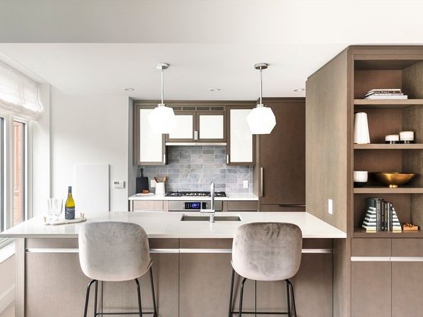 100 Lovejoy Wharf 6B, Boston MA 02114