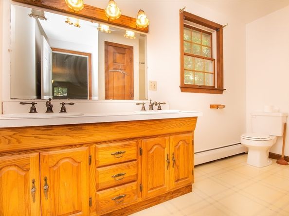 12 Tattan Farm Rd, Worcester MA 01605