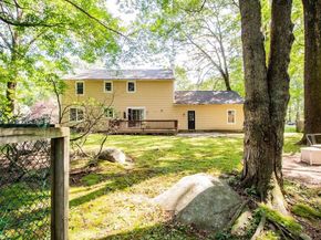 12 Tattan Farm Rd, Worcester MA 01605