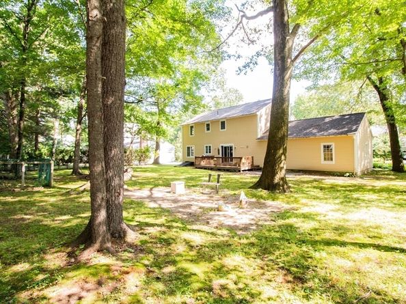 12 Tattan Farm Rd, Worcester MA 01605