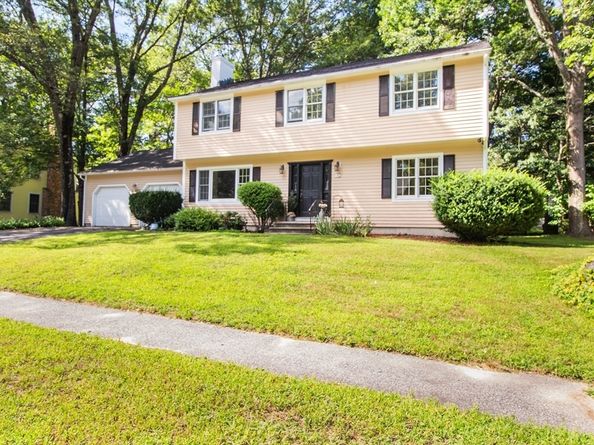 12 Tattan Farm Rd, Worcester MA 01605