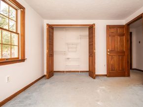 12 Tattan Farm Rd, Worcester MA 01605