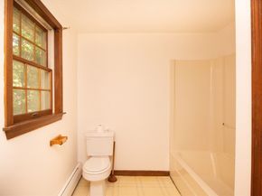 12 Tattan Farm Rd, Worcester MA 01605