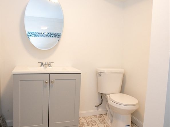 22 Prescott St, Leominster MA 01453