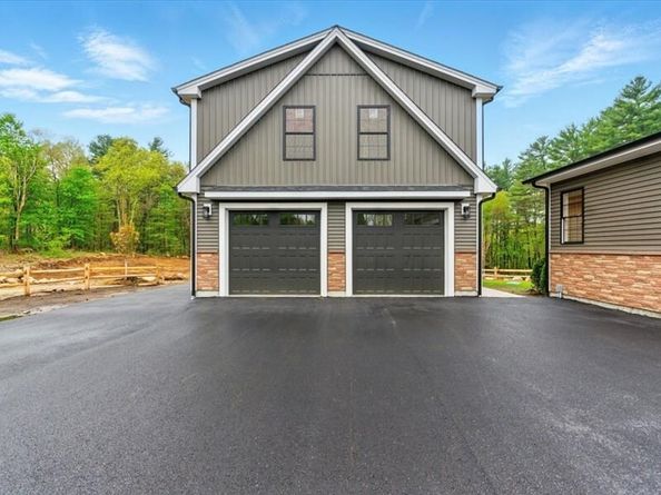 267 S. Main Street, Hopedale MA 01747