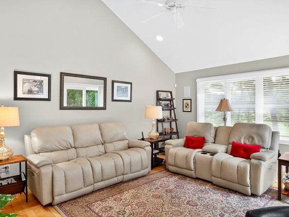 30 Dillingham Way 30, Plymouth MA 02360