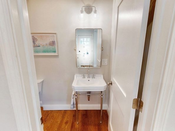 10 Lewis St, Medford MA 02155