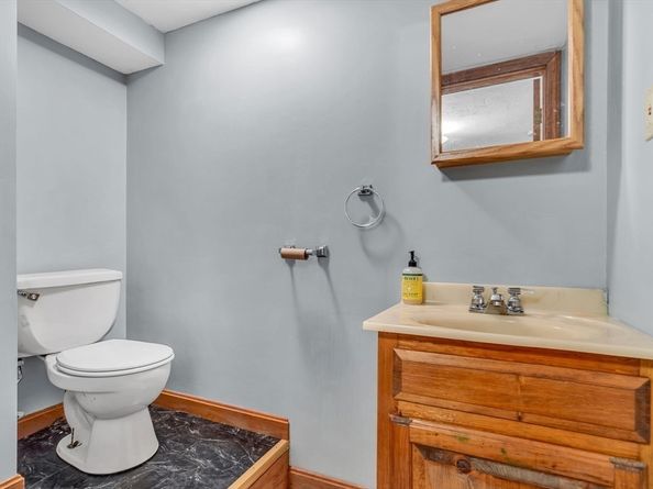 474 Townsend St, Fitchburg MA 01420