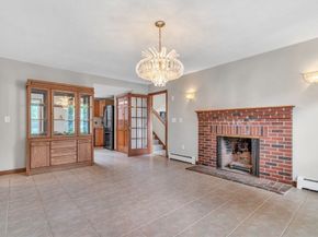 474 Townsend St, Fitchburg MA 01420