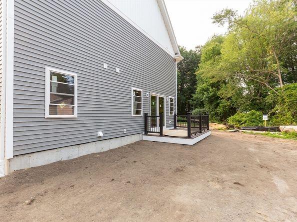 159 Auburn St 159, Whitman MA 02382