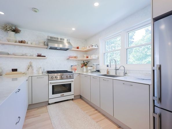 59 Monadnock St 1, Boston MA 02125