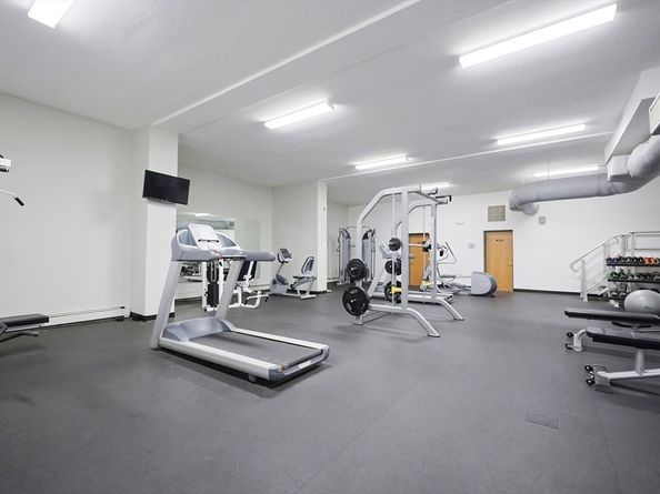 32 Whites Ave E221, Watertown MA 02472
