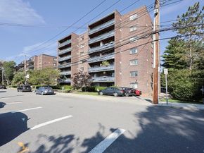 32 Whites Ave E221, Watertown MA 02472