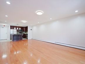 32 Whites Ave E221, Watertown MA 02472