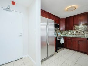 32 Whites Ave E221, Watertown MA 02472