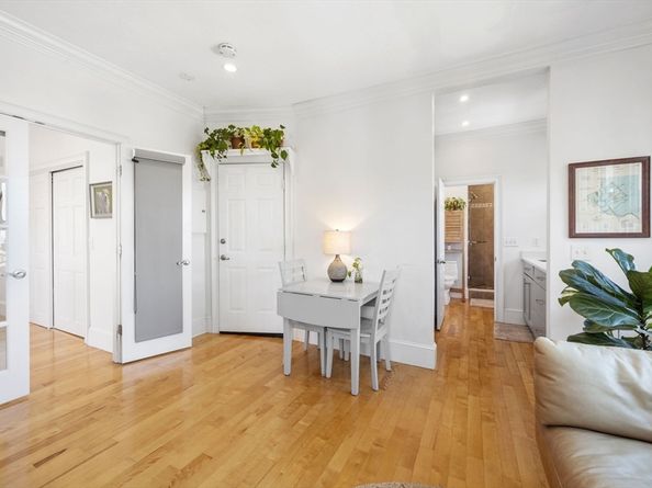 13 Whiting St 2, Plymouth MA 02360