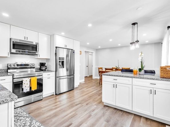 306 Berlin, Marlborough MA 01752