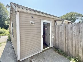 101 Quincy Street, Holbrook MA 02343