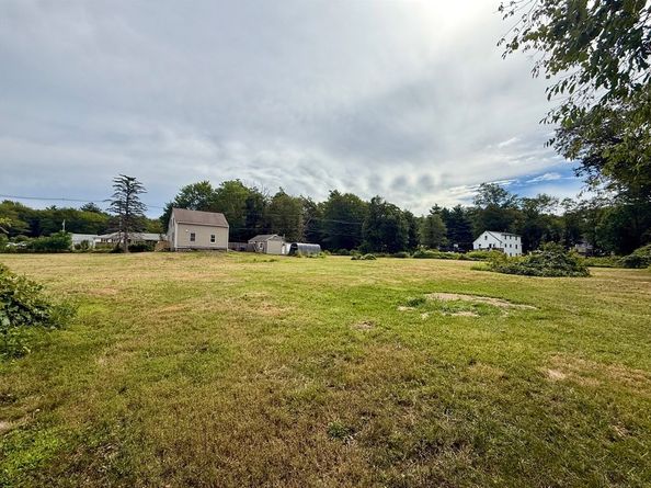 101 Quincy Street, Holbrook MA 02343