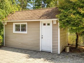 220 Mattapoisett Rd, Rochester MA 02770