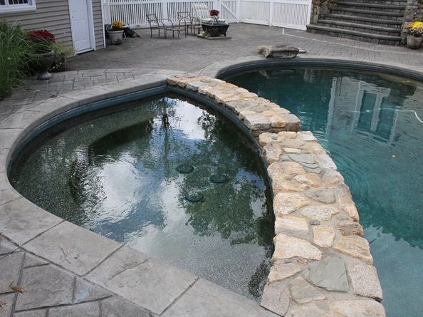 220 Mattapoisett Rd, Rochester MA 02770