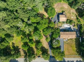 220 Mattapoisett Rd, Rochester MA 02770