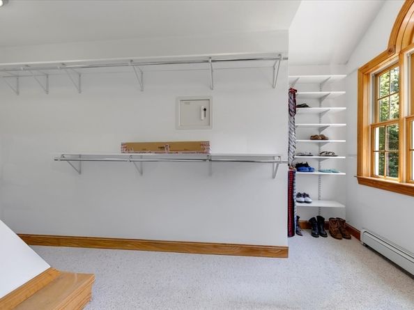220 Mattapoisett Rd, Rochester MA 02770