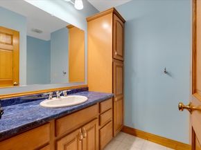 220 Mattapoisett Rd, Rochester MA 02770