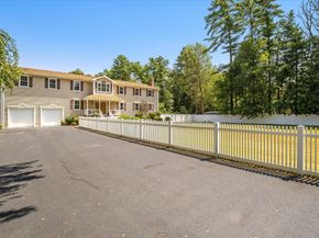 220 Mattapoisett Rd, Rochester MA 02770