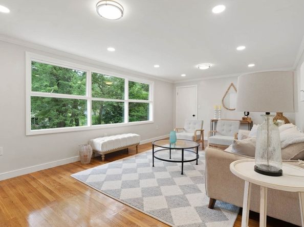 7 Thornberry Road, Winchester MA 01890