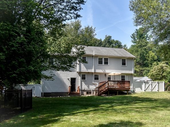 29 Jodie Road, Framingham MA 01702