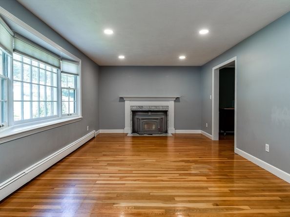 29 Jodie Road, Framingham MA 01702