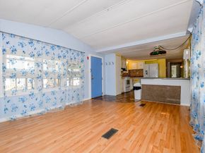 24 Kimberly Ct, Wareham MA 02571