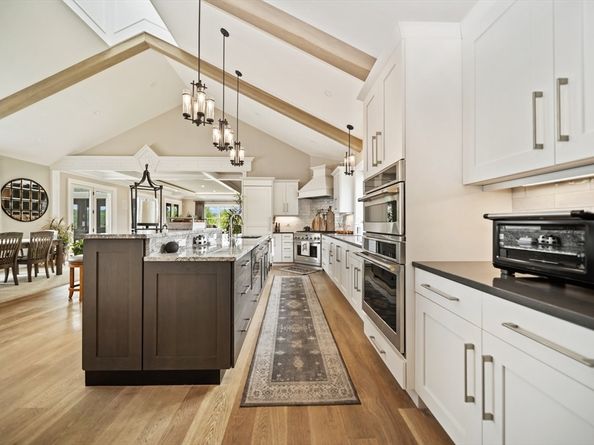 17 Chestnut Lane, Littleton MA 01460