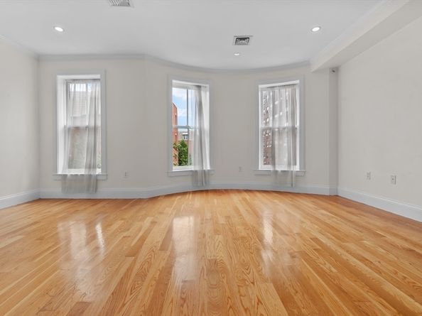 86 W Springfield St 2, Boston MA 02118
