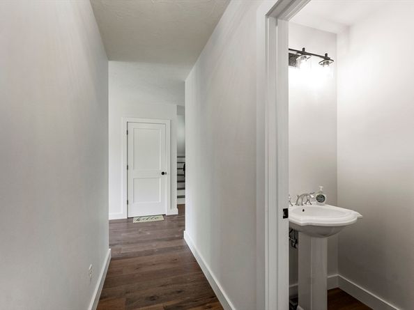 2 Fontana Way, Bridgewater MA 02324