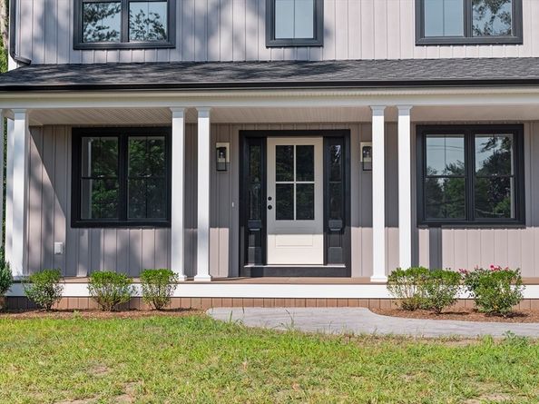 2 Fontana Way, Bridgewater MA 02324