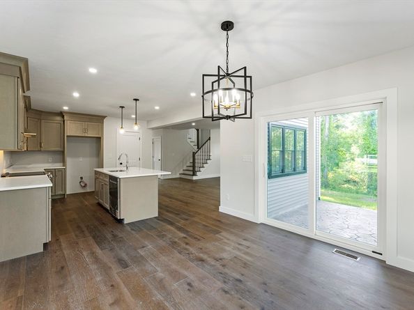 2 Fontana Way, Bridgewater MA 02324