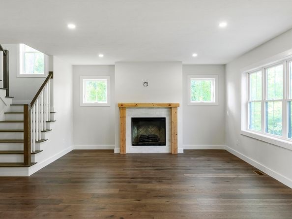 2 Fontana Way, Bridgewater MA 02324