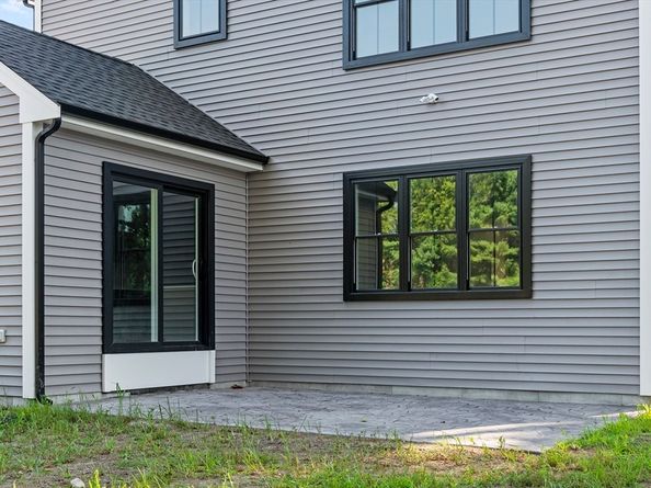 2 Fontana Way, Bridgewater MA 02324