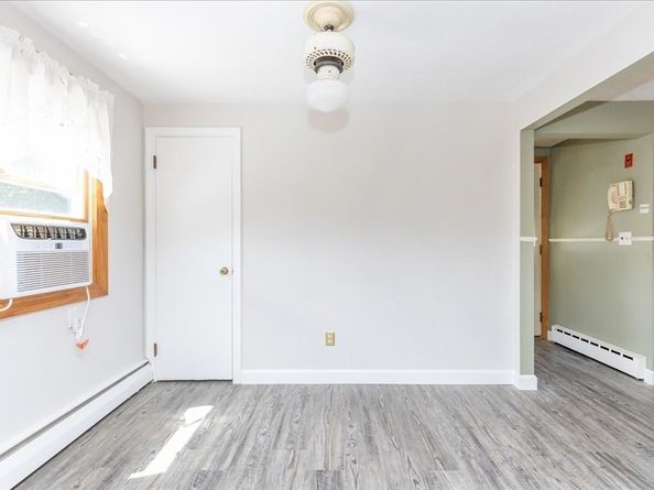 35 Rindone St, Holbrook MA 02343